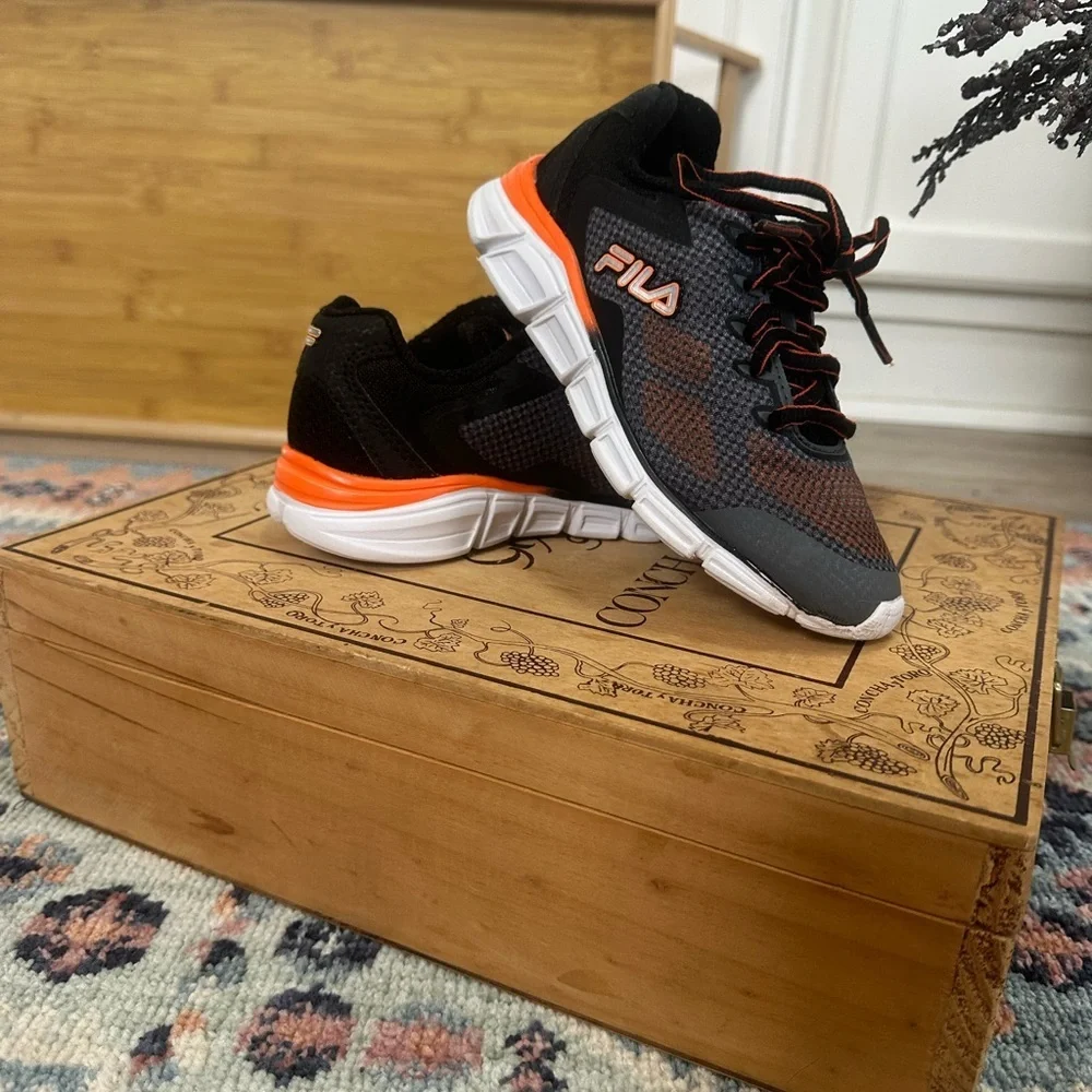 New Fila Exolize 2 Kids Sneakers Running Shoes Black Gray Orange Size 12T